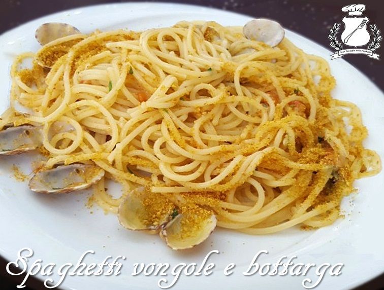 Spaghetti with clams and bottarga